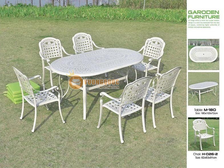 Bộ bàn ghế sân vườn màu trắng kiểu dáng độc đáo ZXM180H026-1
